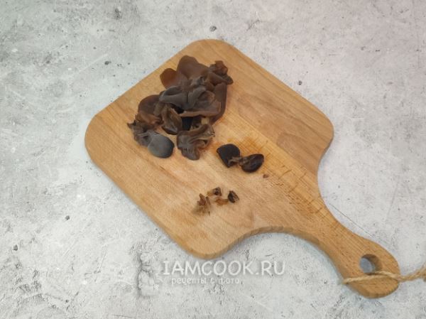 Древесные грибы по-корейски