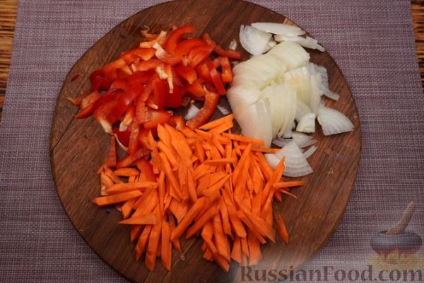 Рагу с мясом, картошкой и брокколи